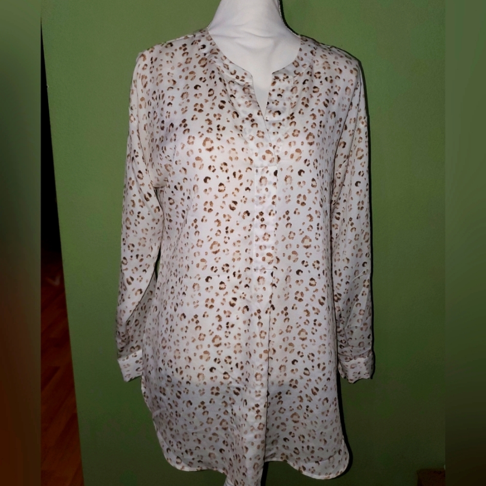 Ann Taylor small animal print long sleeve blouse.